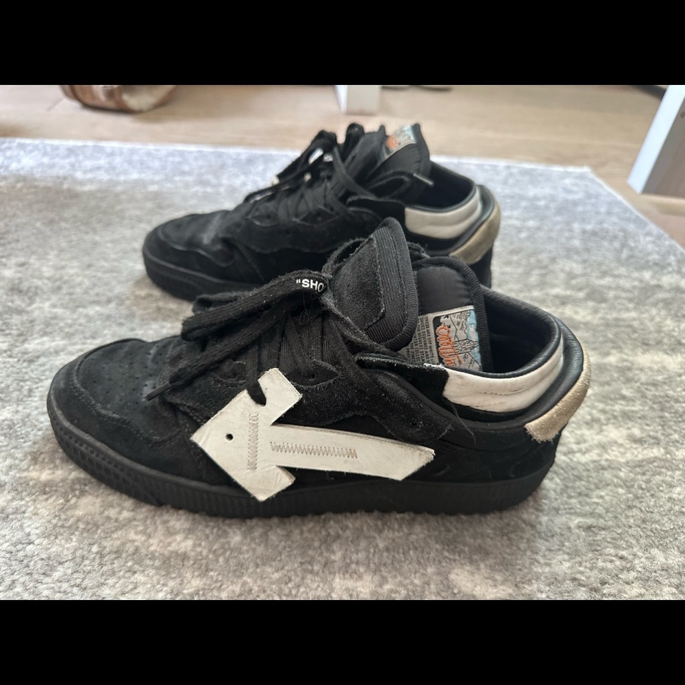 Off White Shoes - image 1